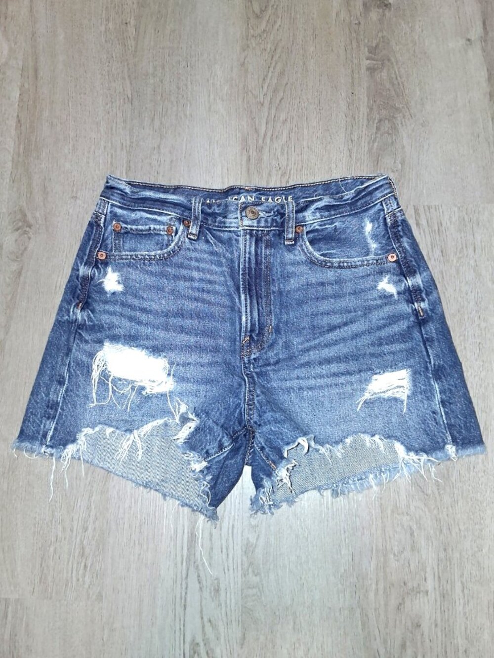 American Eagle 90s Boyfriend Short Jean Shorts Size 4 Distressed Denim Cut Offs